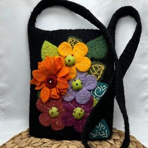 Handcrafted Vintage Floral Felt Shoulder Bag - Black with Multicolor Accents